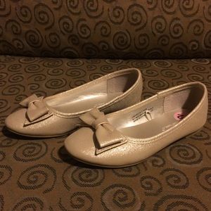 Gold girls dress shoes